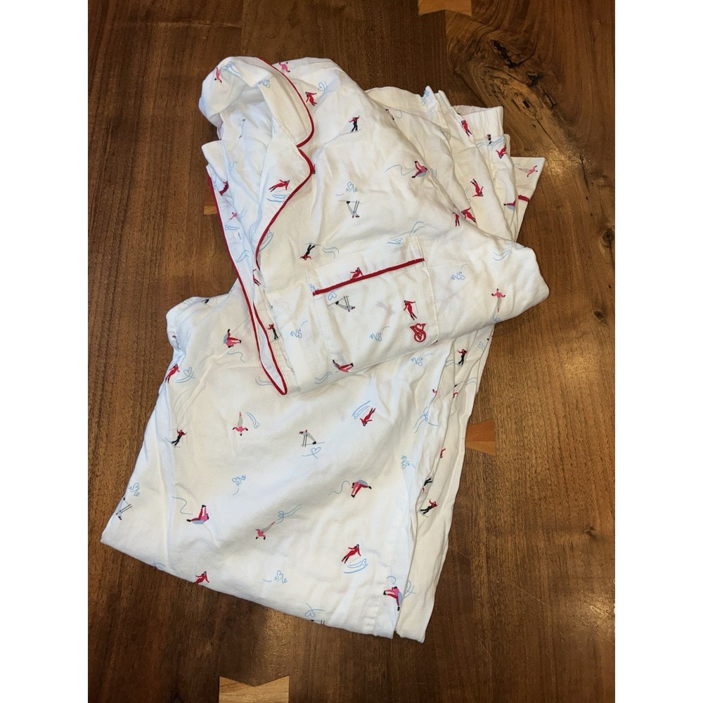 Victoria Secret Long Pants/Sleeves Pajama Set S Ski Print